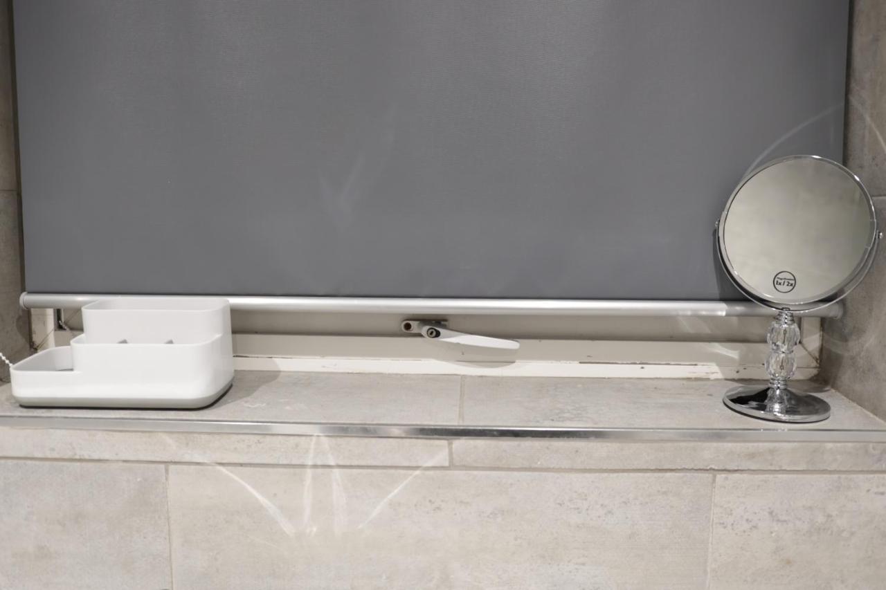 5 Bed Town House Within City Centre And Sleeps Up To 11 With Sky And Netflix Birmingham Ngoại thất bức ảnh